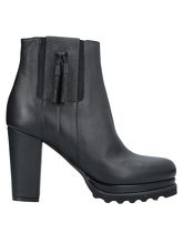 KAROLINA HENKE Ankle boots