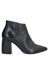 JANET & JANET Ankle boots