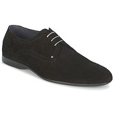 Carlington  EMILAN  men's Casual Shoes in Black