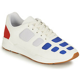 Le Coq Sportif  ZEPP  men's Shoes (Trainers) in White